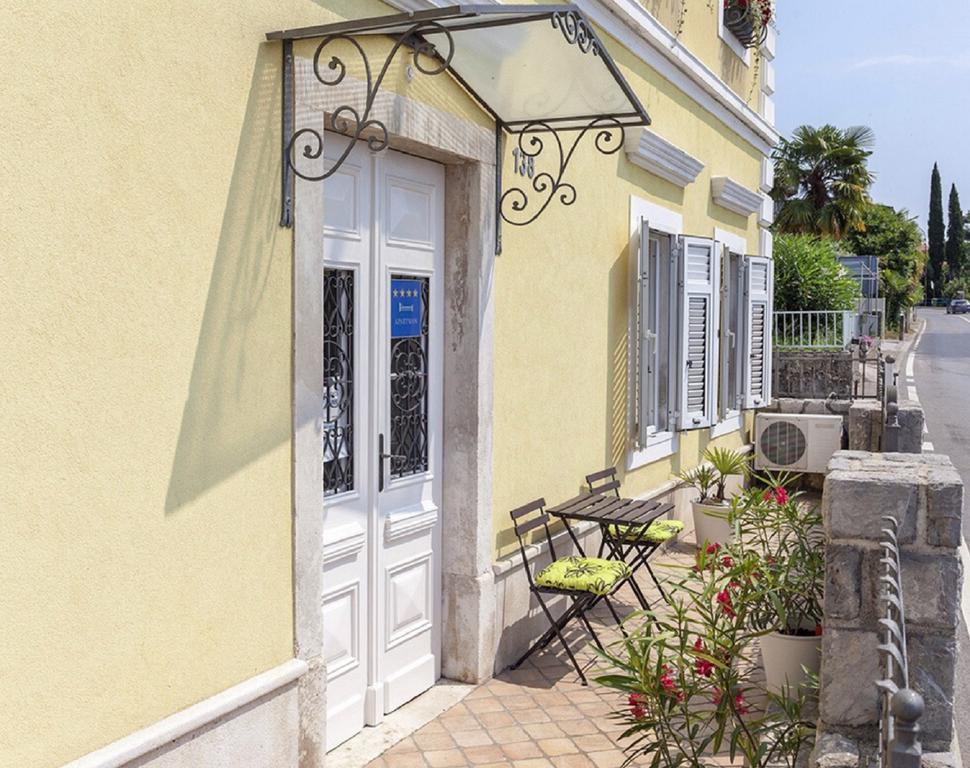 Apartments Hortensia Opatija Exterior foto
